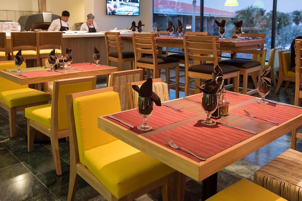 Margaritaville Beach Resort Playa Flamingo Exterior foto
